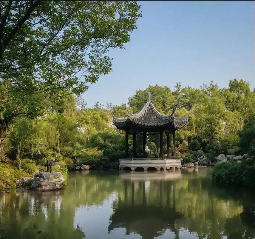 阜新狼狈餐饮有限公司